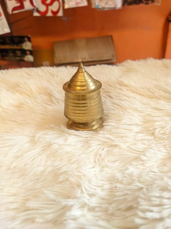 পিতলের সিঁদুরে কোঁটা