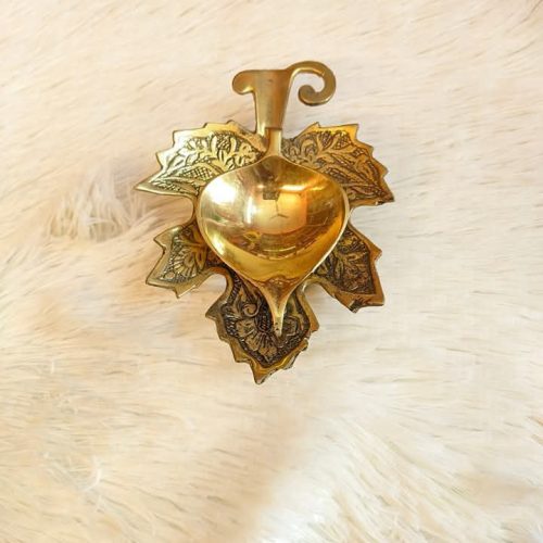 পাতা প্রদীপ